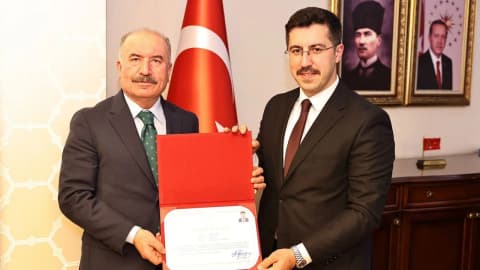 Vali Çalgan, Kaymakam olan din görevlisini kabul etti
