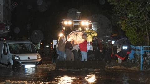 İstanbul'u sağanak vurdu