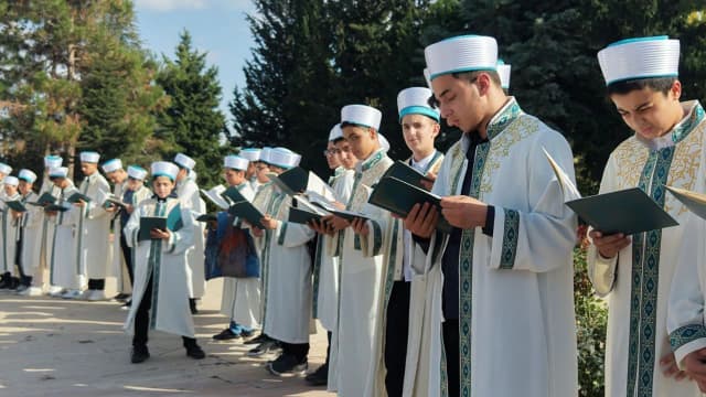 373 Hafızdan şehitlere vefa