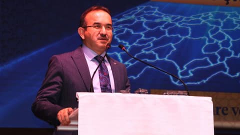 Yalçınkaya: Diyanet büyük bir aile