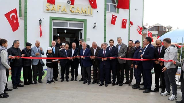 Safa Camii dualarla açıldı