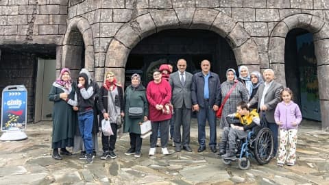 Vakfıkebir'de engelli personel ve ailesi gezide buluştu