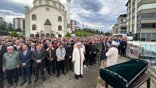 Müezzin Yahya Yeter, ebediyete uğurlandı