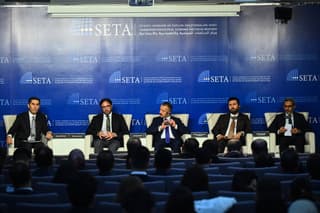 Kalkınma Yolu SETA panelinde ele alındı, Irak'ın borçlanmayacağı vurgulandı