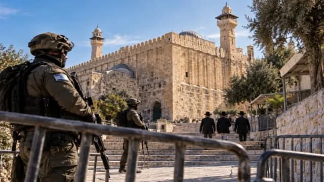 إغلاق أمام المصلين الفلسطينيين.. آلاف المستوطنين يقتحمون الحرم الإبراهيمي