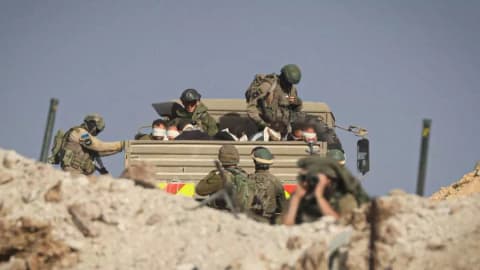 الاحتلال يواصل احتجاز 43 أسيرا من غزة رغم انتهاء محكومياتهم