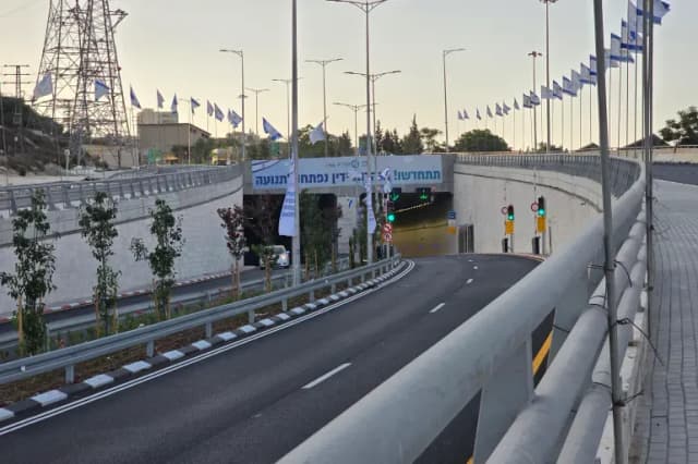 من أبو ديس إلى معاليه أدوميم.. شبكة أنفاق وطرق تعيد تشكيل شرق القدس