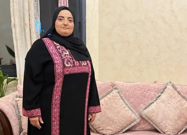 مها رفاعي.. أسيرة مريضة تكابد الجرب والألم داخل سجن الدامون
