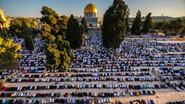 شدّ الرحال والرباط.. دعوات للحشد في الأقصى غدًا الجمعة