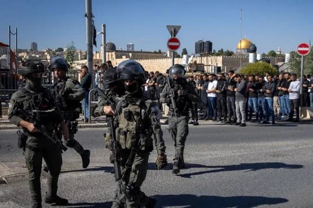 انتهاكات الاحتلال في القدس: 18,405 خلال ثلاث سنوات