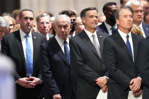 "واللا": صراعات داخلية تعصف بمعسكر المعارضة في الاحتلال مع اقتراب الانتخابات