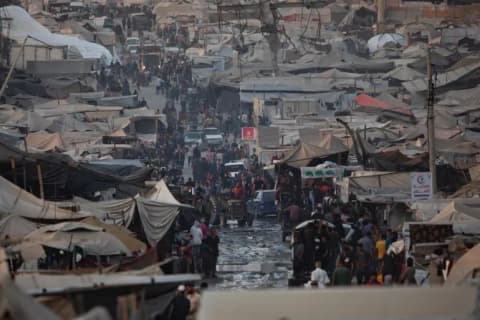 النزوح في غزة يتجدد شرقي القطاع ومخاوف من انهيار منازل متصدعة