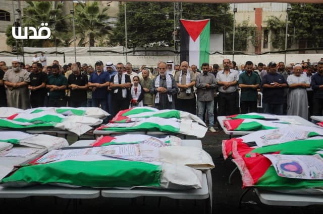 غزة تشيع جثامين 75 شهيدا انتُشلت في حي الدرج