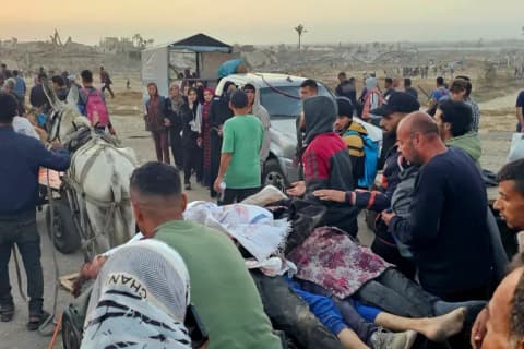 الاحتلال يواصل قصف غزة وبرنامج الأغذية العالمي يقلّص مساعداته لنصف مليون شخص