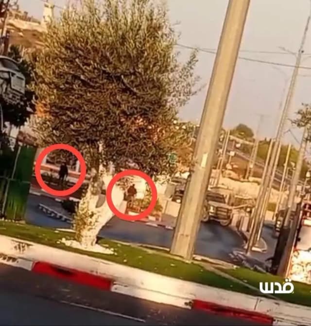 عملية الخليل: مقتل جنديين إسرائيليين واستشهاد منفذيها