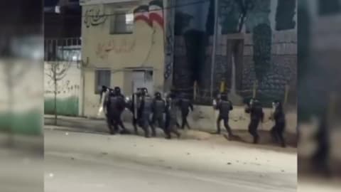 اداره اطلاعات ایلام از بازداشت ۱۱ نفر در ملکشاهی در ارتباط با اعتراضات دی‌ماه خبر داد