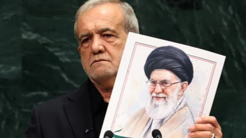 اعتراض خانوادههای قربانیان کشتار دیماه به ادعای پزشکیان در سخنرانی سازمان ملل