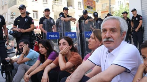Şaredarê Berê yê Amedê Selçuk Mizraklî Dê Sêşemê Were Berdan