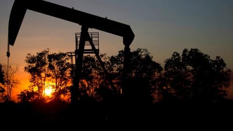 Kompaniyên Amerîkî Dê Zeviyên Petrolê yên Venezuelayê Birêve Dibin