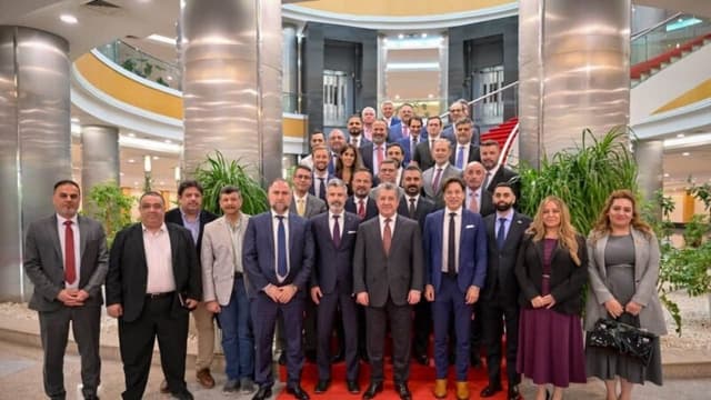Şandeke Karsazên Amerîka-Kurdistan û Amerîka-Sûrîyê Serdana Hewlêrê Kir