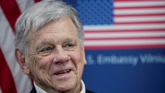 Trump John Coale Wek Nûnerê Taybet ji bo Karûbarên Rehîneyan Hilbijart