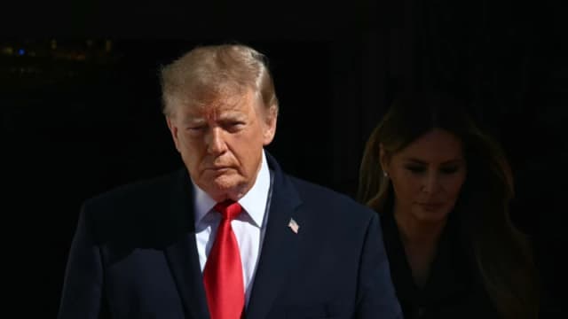 Trump Raporta Axios'ê ya Derbarê Sivikkirina Cezayên Ser Îranê Red Kir