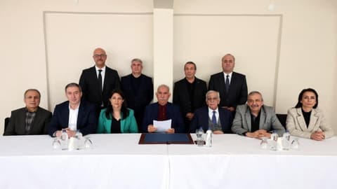 DEM Partî Daxuyanîyek li Dor Civîna bi Ocalan re Belav Kir