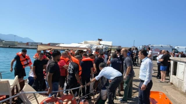 Keştîyeke ku Nêzîkî 270 Kes tê de bûn li Peravên Bakurê Qubrusê Binav bû