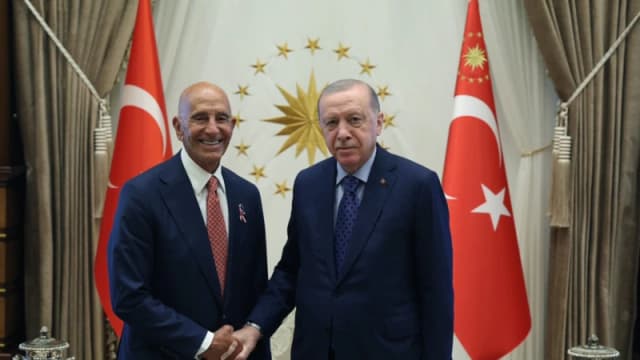 Barrack bi Serokkomarê Tirkîyê Erdogan re Civîya