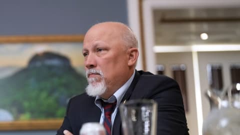 Endamekî Kongrêsê: Aborîya Îranê Têk Çûye