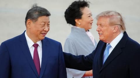 Trump offers warm welcome as China's Xi arrives for US visit