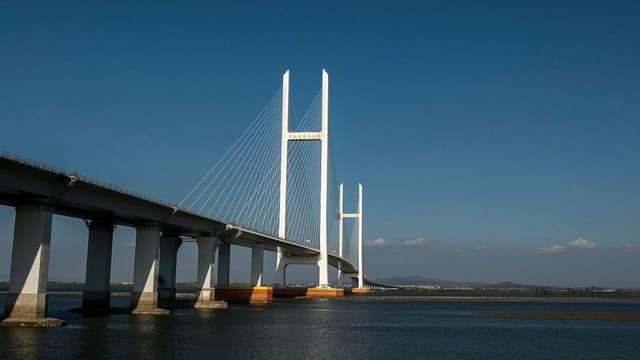 North Korea and China open new bridge after 12-year delay