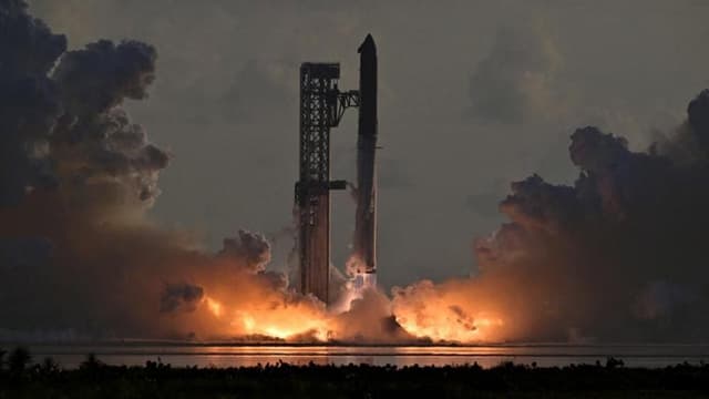 Watch: From launch to fiery splashdown, SpaceX's Starship completes orbit test