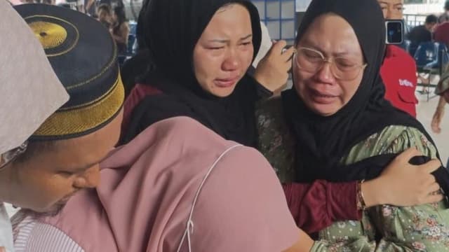 One dead, 102 rescued from Indonesian ferry that went missing in Java Sea
