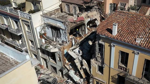 At least two dead after explosion destroys building close to Acropolis in Athens