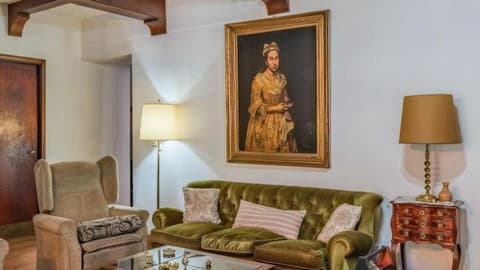 Argentine couple to return Nazi-looted painting to rightful owner