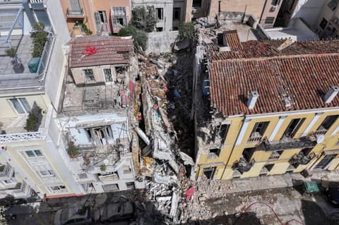 5 missing after blast rocks building near Athens Acropolis