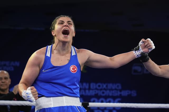 Busenaz Sürmeneli wins 2nd straight European boxing gold