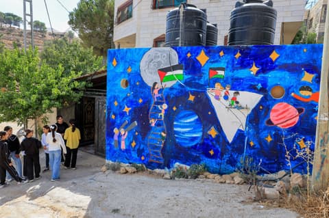 Palestinian children in Hebron turn dreams of freedom into art