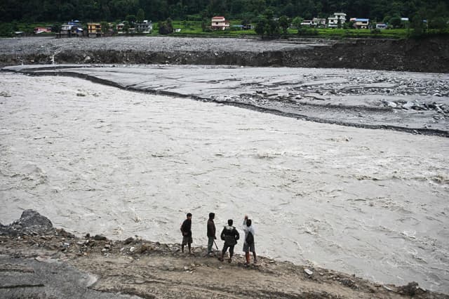 Monsoon floods, landslides kill 68 across India, Nepal in 72 hours