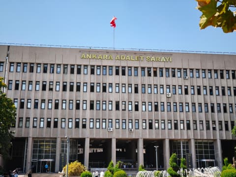 Turkish prosecutors launch probe over lawmaker accused of bribe