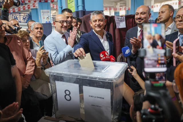 Turkish main opposition’s ‘direct democracy’ trial off to rocky start