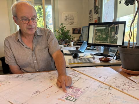 Drought reveals hidden Roman ruins, redraws Swiss maps