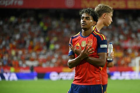 Yamal runs riot as Spain cruise past Croatia, England tame Czechs
