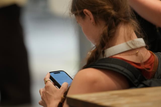 UK signals broader tech regulations beyond U-16 social media ban