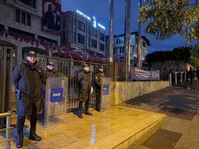 28 detained in corruption probe involving Istanbul’s Eyüpsultan Mayor