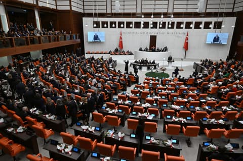 New Party walkout during Erdoğan speech draws criticism in Türkiye