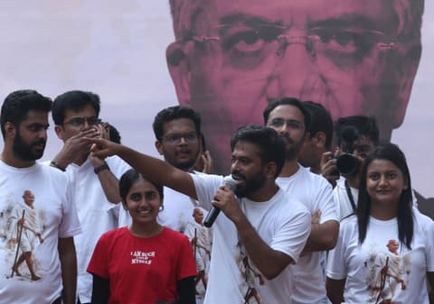 India detains hundreds as voter-roll protests erupt in Delhi