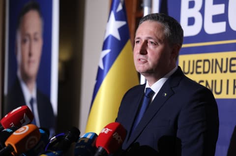 Bosnia votes: Becirovic wins presidency, SDA leads among public