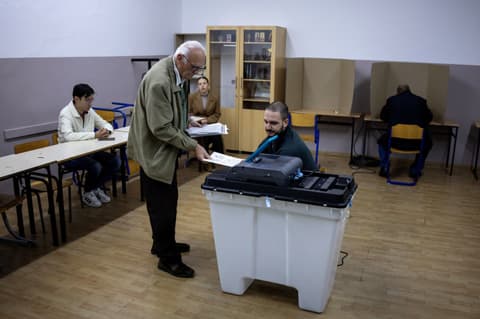 Nationalists eye win in Bosnia elections marked by low turnout